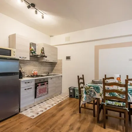 בית נופש Casa Al Colle