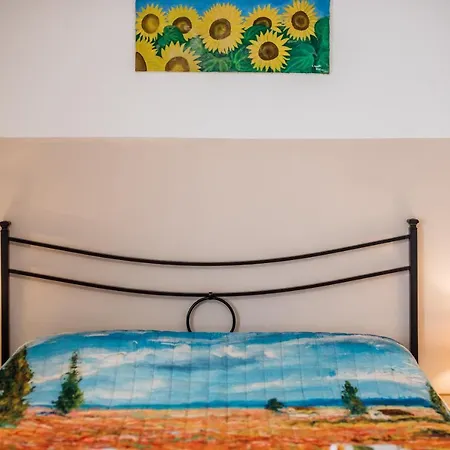 Casa Al Colle Holiday home *